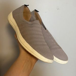 Life Stride Velocity 2.0 Slip-ons